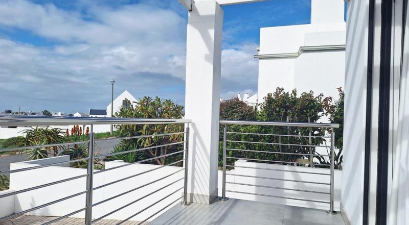 3 Bedroom Property for Sale in Da Gama Bay Western Cape